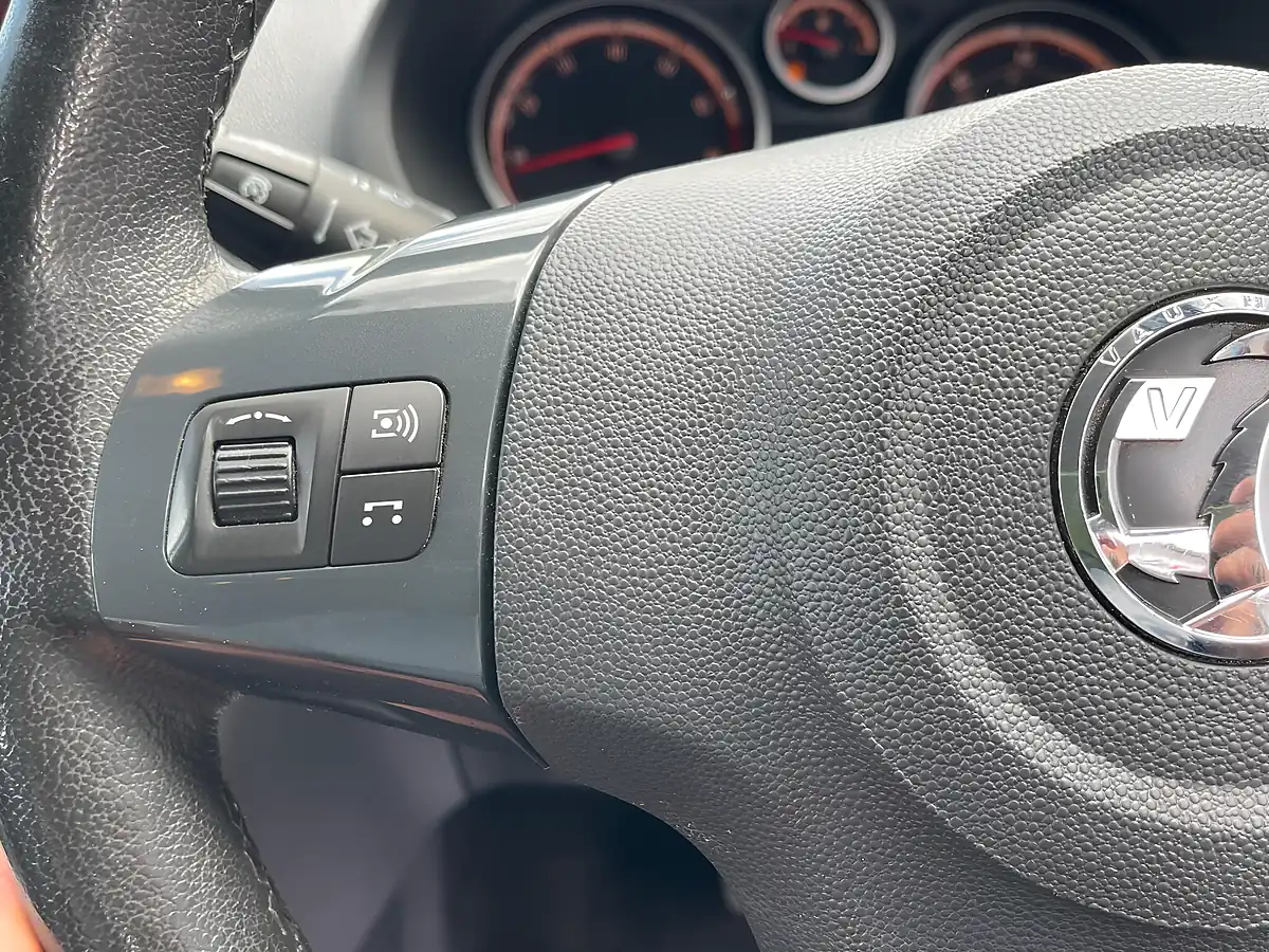 Used 2012 Vauxhall Corsa Se Blue - Interior and Exterior details 16
