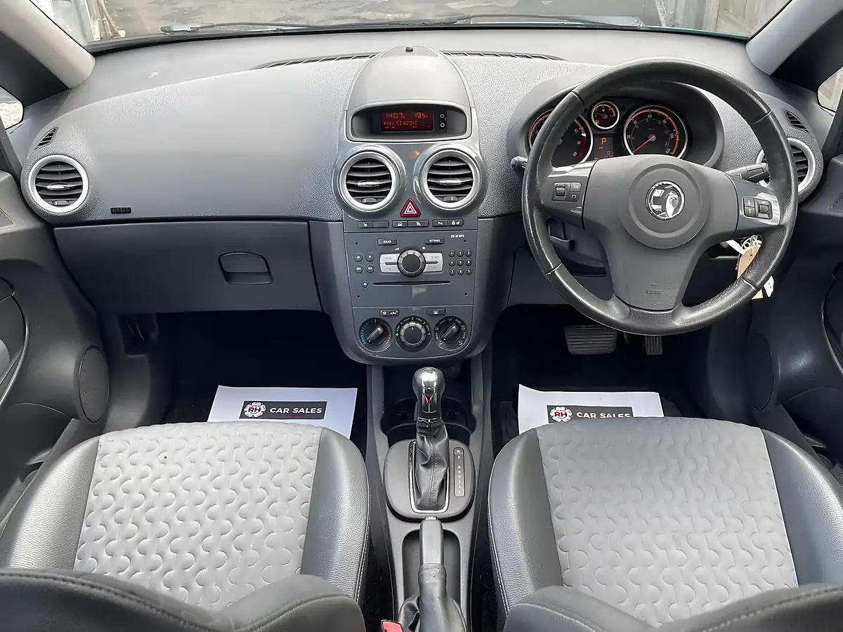 Used 2012 Vauxhall Corsa Se Blue - Interior and Exterior details 4
