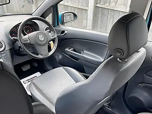 Used 2012 Vauxhall Corsa Se Blue - Interior and Exterior details 5