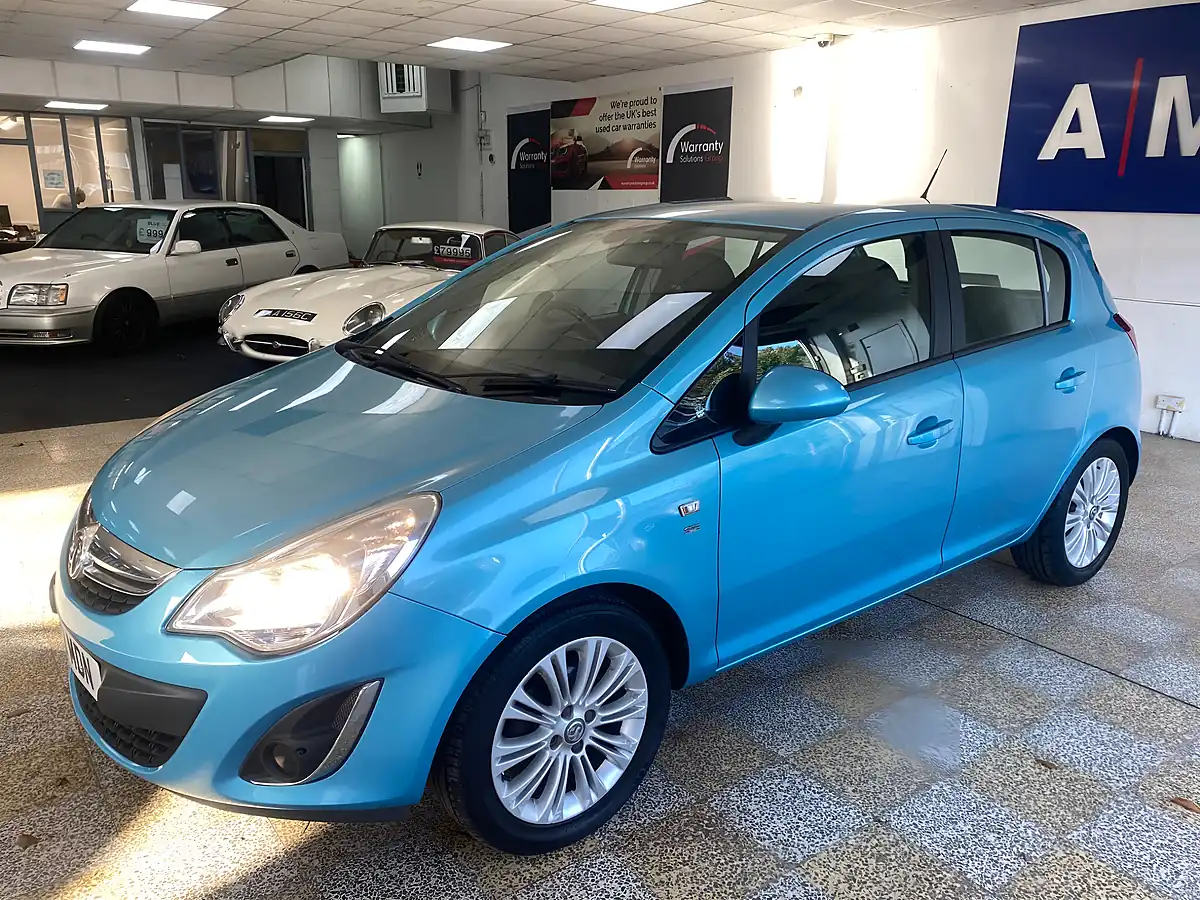 Used 2012 Vauxhall Corsa Se Blue - Interior and Exterior details 5