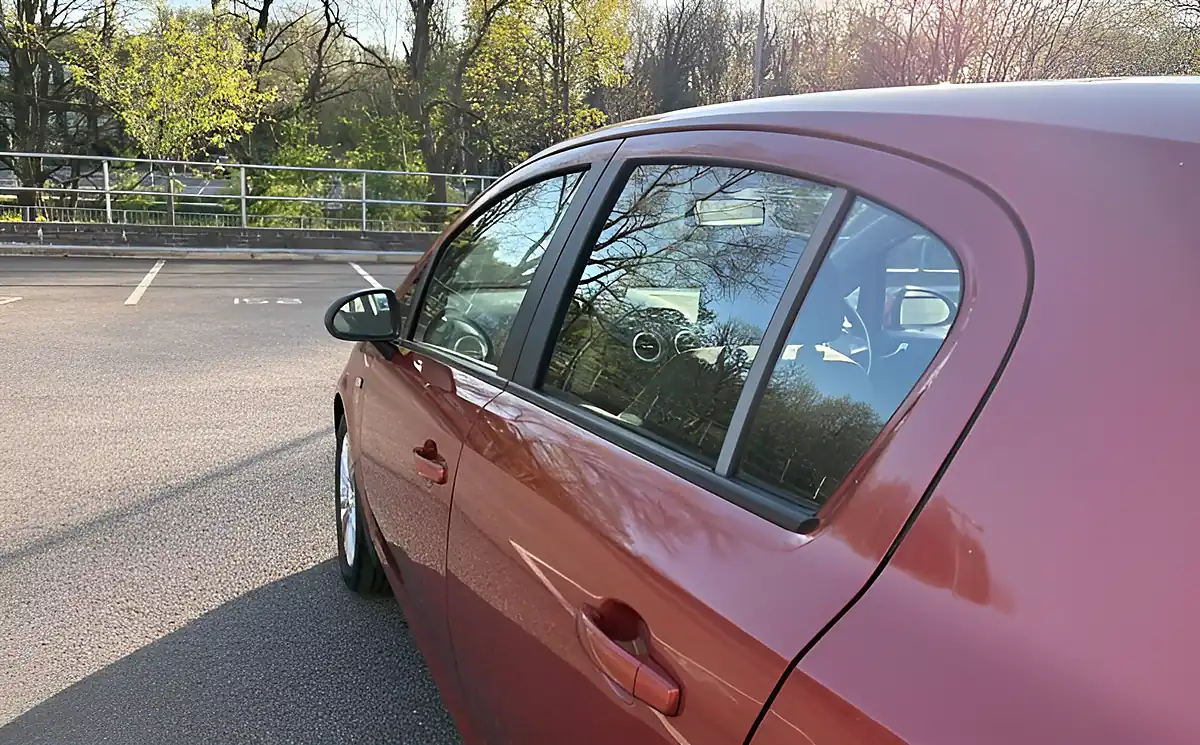 Used 2012 Vauxhall Corsa Se Orange - Interior and Exterior details 12