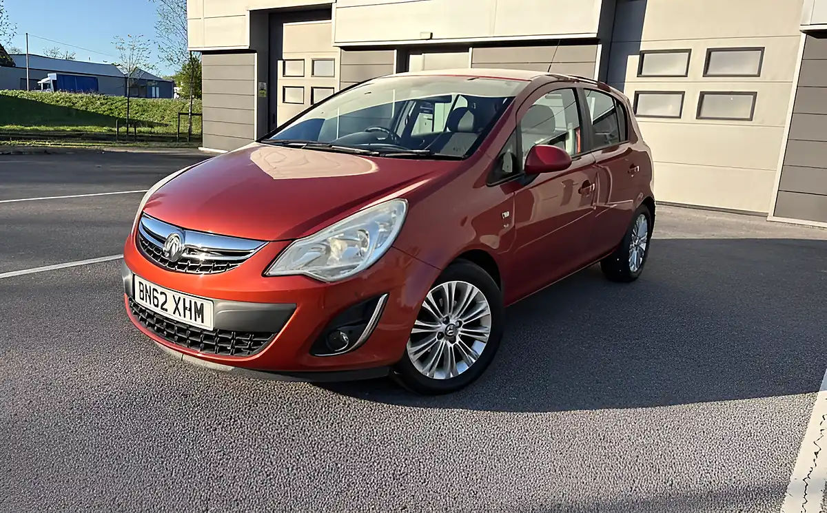 Used 2012 Vauxhall Corsa Se Orange - Interior and Exterior details 2