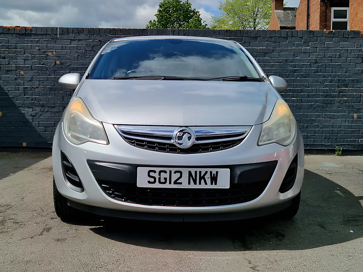 Used 2012 Vauxhall Corsa Se Silver - Interior and Exterior details 11