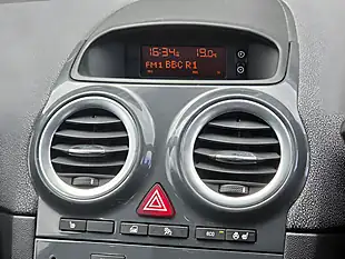 Used 2012 Vauxhall Corsa Se Silver - Interior and Exterior details 12