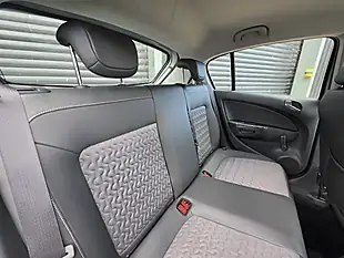 Used 2012 Vauxhall Corsa Se Silver - Interior and Exterior details 4