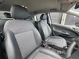 Used 2012 Vauxhall Corsa Se Silver - Interior and Exterior details 5