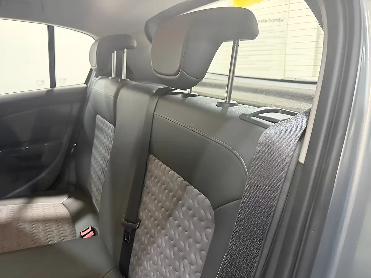 Used 2012 Vauxhall Corsa Se Silver - Interior and Exterior details 18