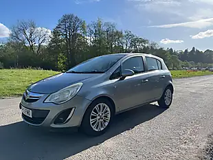 Used 2012 Vauxhall Corsa Se Silver - Interior and Exterior details 4