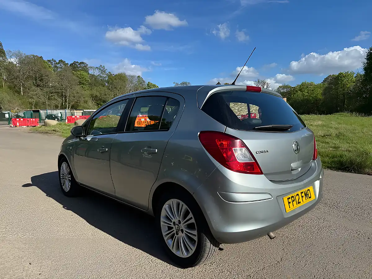 Used 2012 Vauxhall Corsa Se Silver - Interior and Exterior details 6