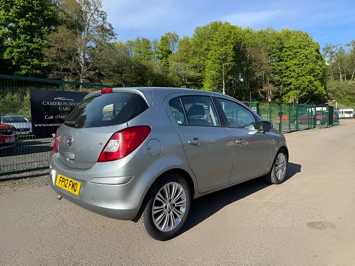 Used 2012 Vauxhall Corsa Se Silver - Interior and Exterior details 8