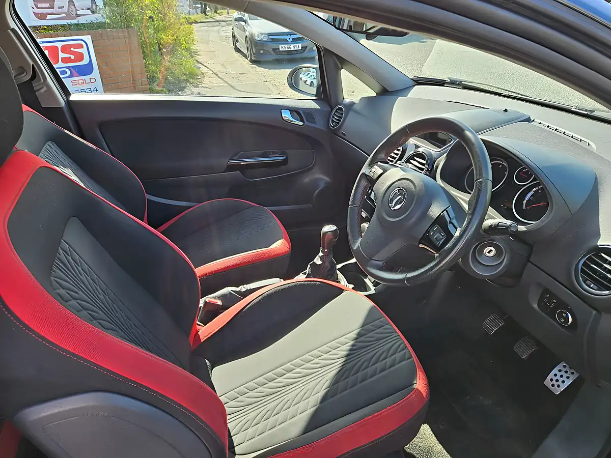 Used 2012 Vauxhall Corsa Sri Grey - Interior and Exterior details 13