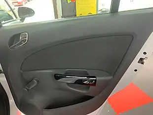 Used 2012 Vauxhall Corsa Sri White - Interior and Exterior details 18