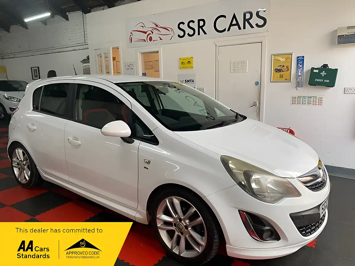 Used 2012 Vauxhall Corsa Sri White - Interior and Exterior details 3