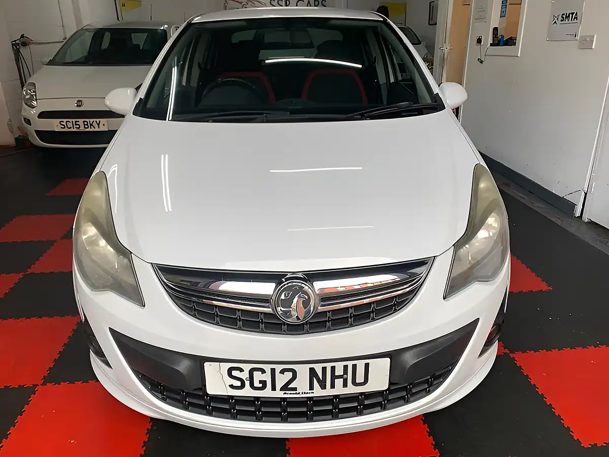 Used 2012 Vauxhall Corsa Sri White - Interior and Exterior details 4