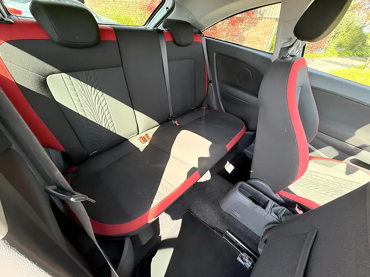 Used 2012 Vauxhall Corsa Sri White - Interior and Exterior details 11