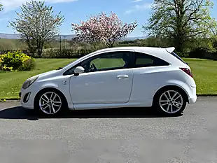 Used 2012 Vauxhall Corsa Sri White - Interior and Exterior details 5