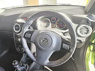 Used 2012 Vauxhall Corsa Sxi Green - Interior and Exterior details 13