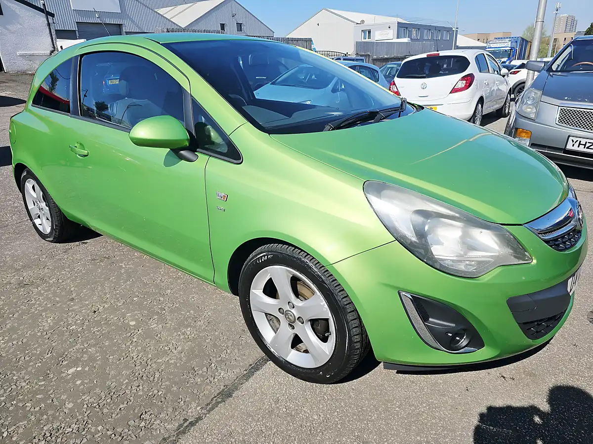 Used 2012 Vauxhall Corsa Sxi Green - Interior and Exterior details 2