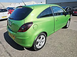 Used 2012 Vauxhall Corsa Sxi Green - Interior and Exterior details 3