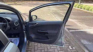 Used 2012 Vauxhall Corsa Sxi Silver - Interior and Exterior details 12