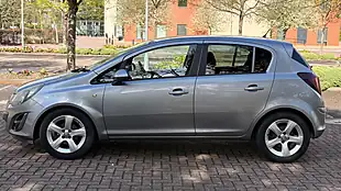 Used 2012 Vauxhall Corsa Sxi Silver - Interior and Exterior details 5