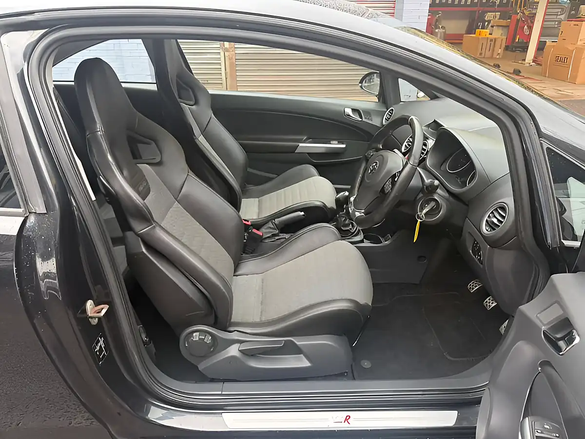 Used 2012 Vauxhall Corsa Vxr Black - Interior and Exterior details 14