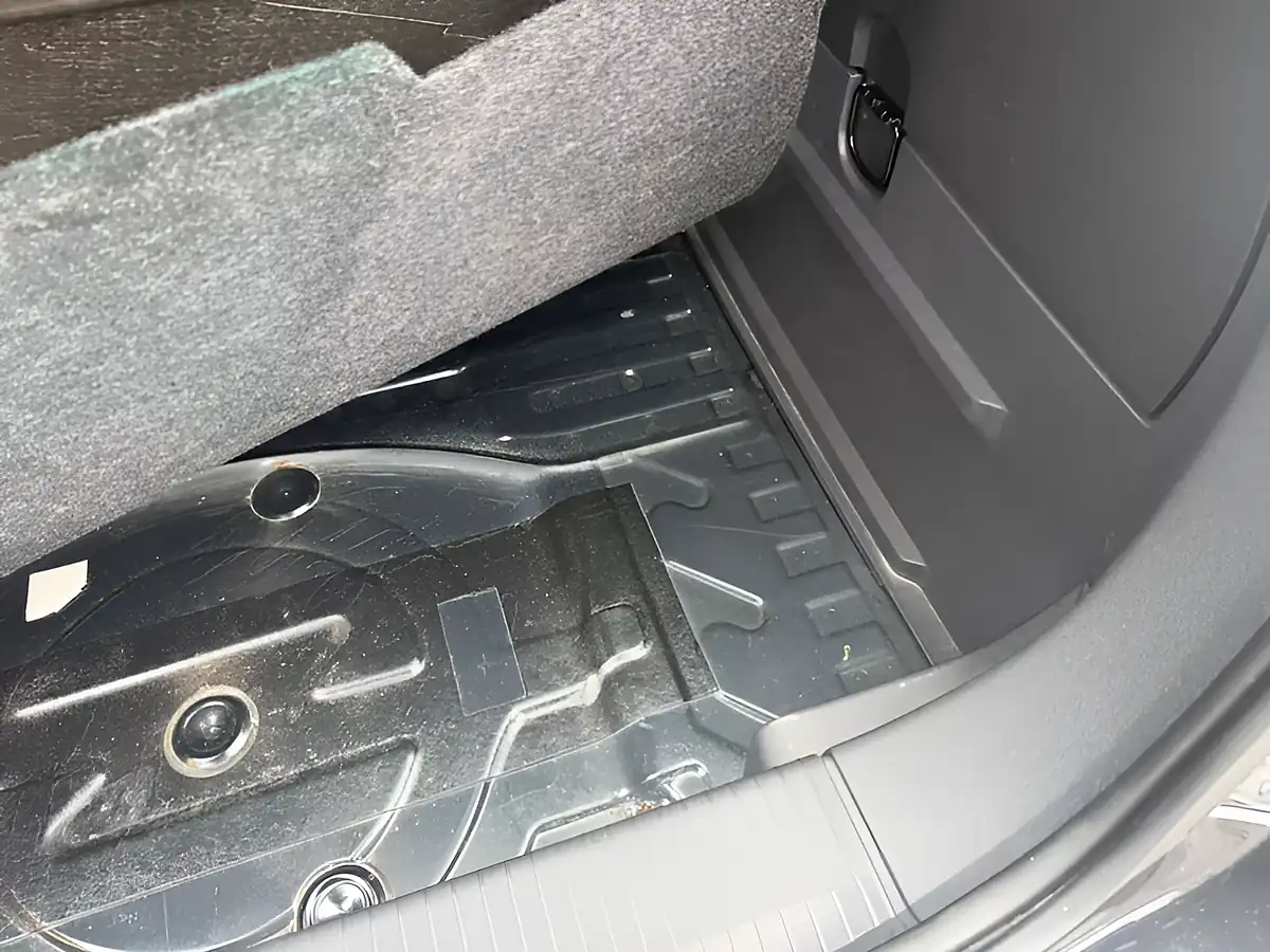 Used 2012 Vauxhall Corsa Vxr Black - Interior and Exterior details 17