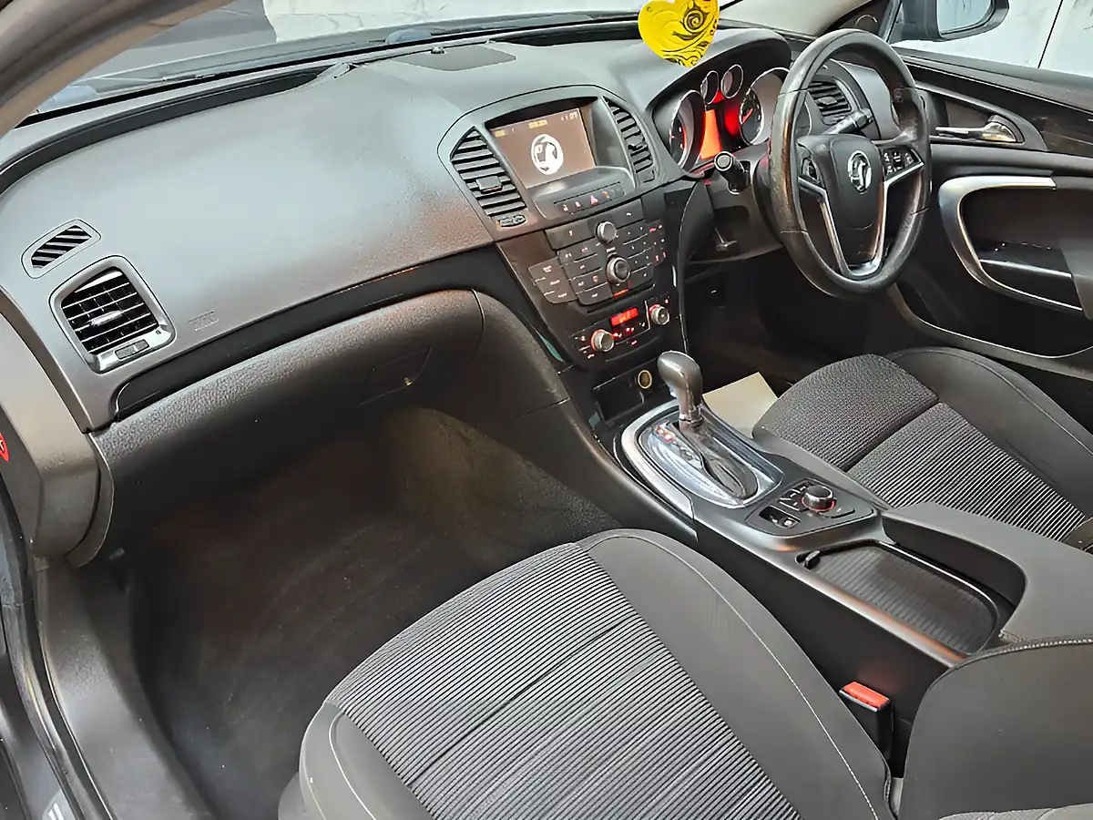 Used 2012 Vauxhall Insignia Sri Nav Sports Tourer Grey - Interior and Exterior details 13