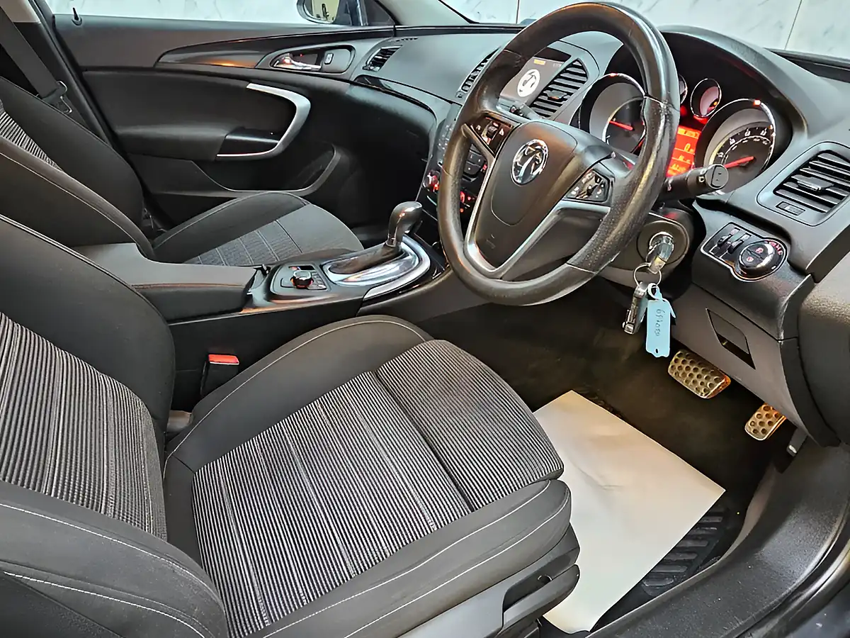 Used 2012 Vauxhall Insignia Sri Nav Sports Tourer Grey - Interior and Exterior details 14