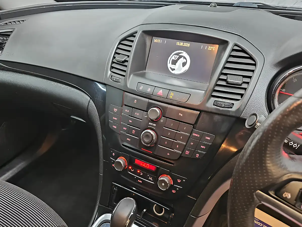 Used 2012 Vauxhall Insignia Sri Nav Sports Tourer Grey - Interior and Exterior details 15