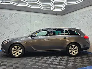Used 2012 Vauxhall Insignia Sri Nav Sports Tourer Grey - Interior and Exterior details 8