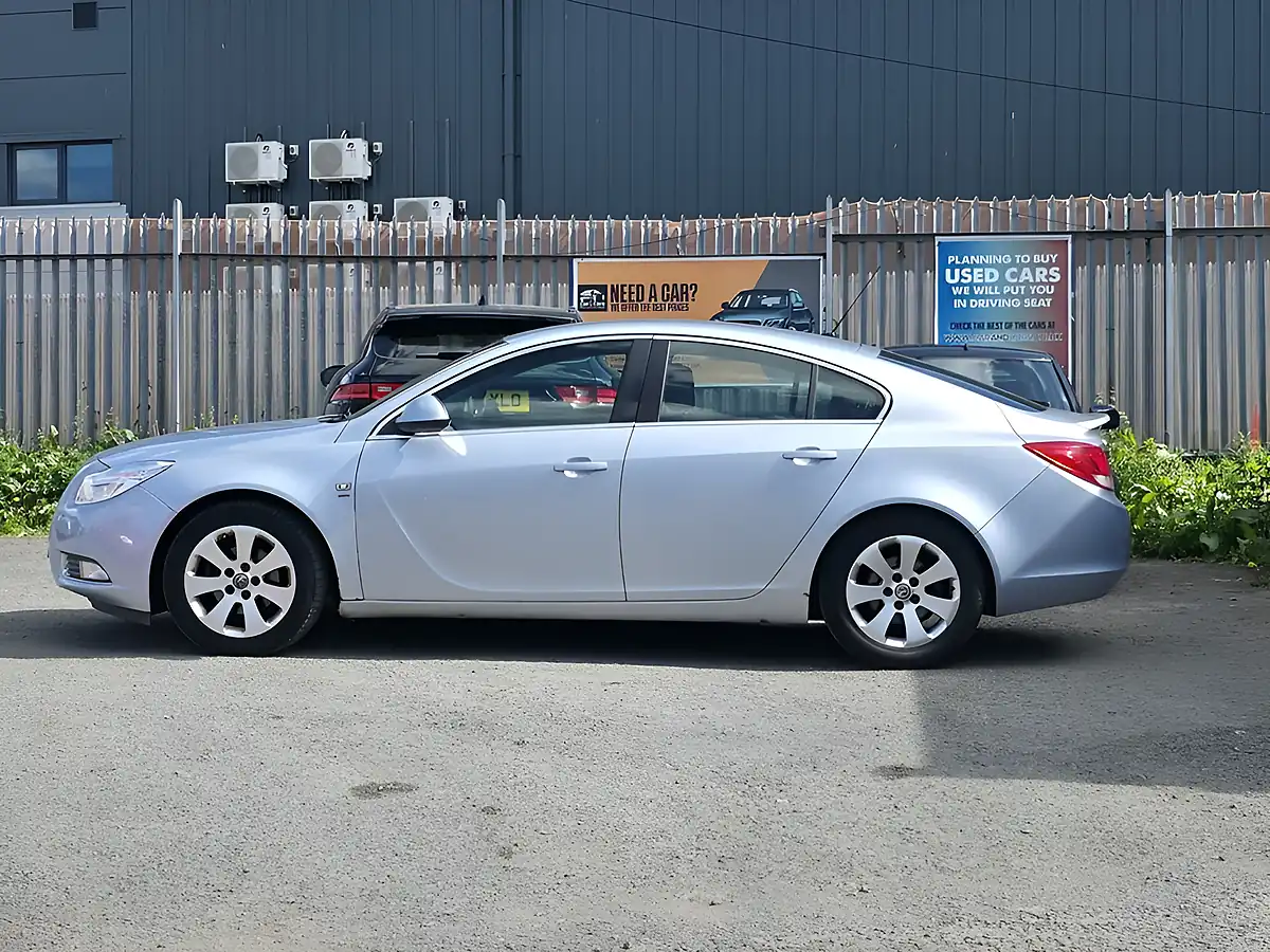Used 2012 Vauxhall Insignia Sri Silver - Interior and Exterior details 4
