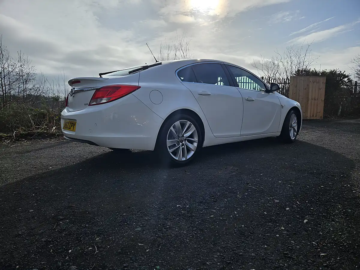 Used 2012 Vauxhall Insignia Sri White - Interior and Exterior details 10