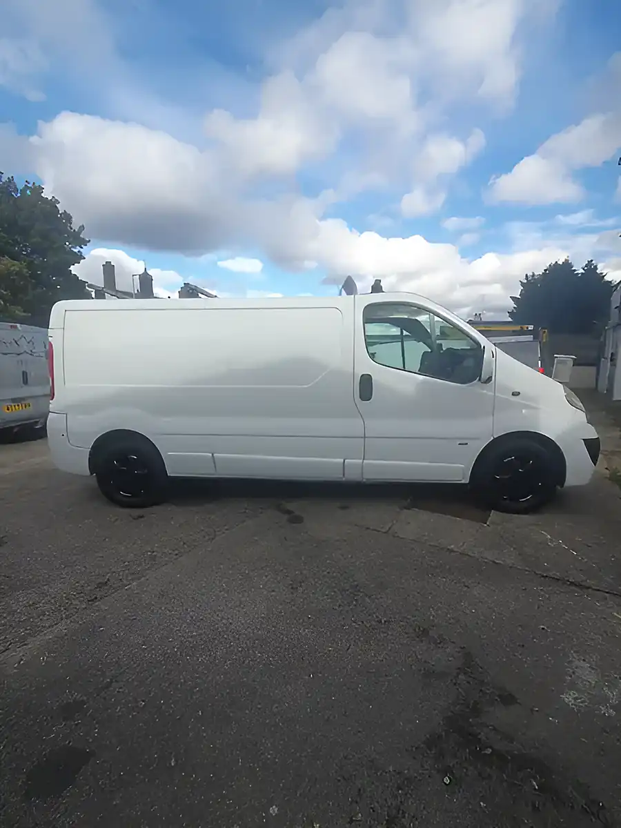 Used 2012 Vauxhall Vivaro Sportive Lwb - Interior and Exterior details 17