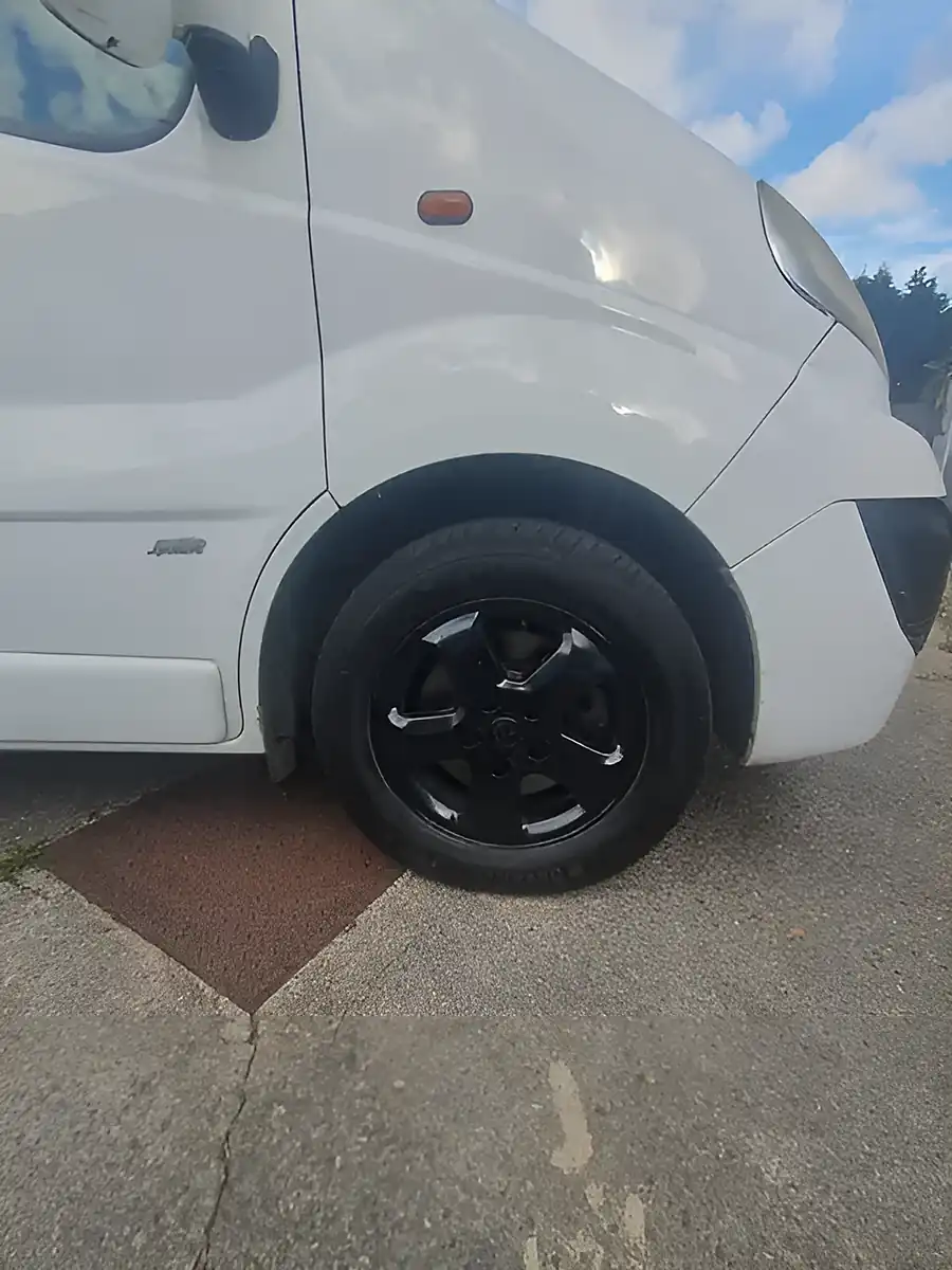Used 2012 Vauxhall Vivaro Sportive Lwb - Interior and Exterior details 3
