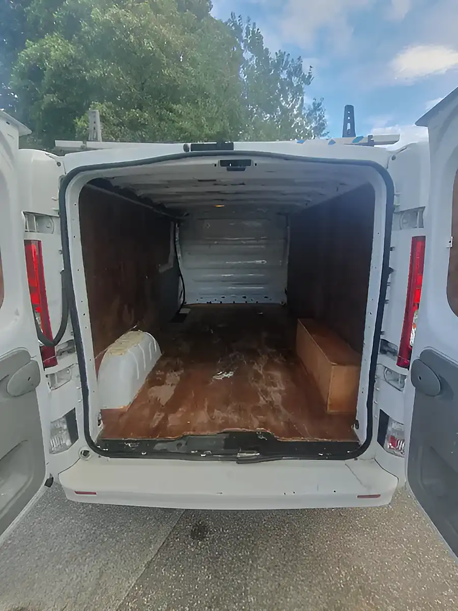 Used 2012 Vauxhall Vivaro Sportive Lwb - Interior and Exterior details 9