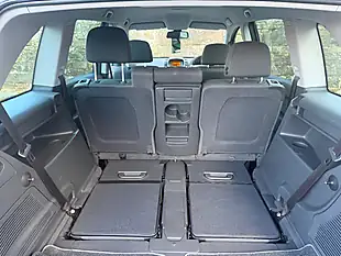 Used 2012 Vauxhall Zafira Design Asteroid Grey - Interior and Exterior details 10