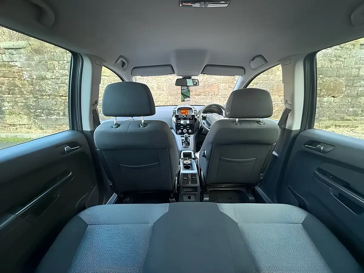 Used 2012 Vauxhall Zafira Design Asteroid Grey - Interior and Exterior details 12