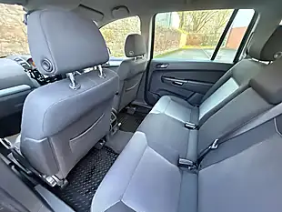 Used 2012 Vauxhall Zafira Design Asteroid Grey - Interior and Exterior details 14