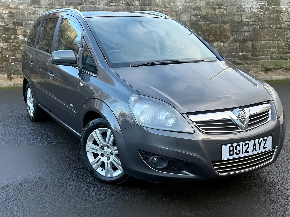 Used 2012 Vauxhall Zafira Design Asteroid Grey - Interior and Exterior details 4