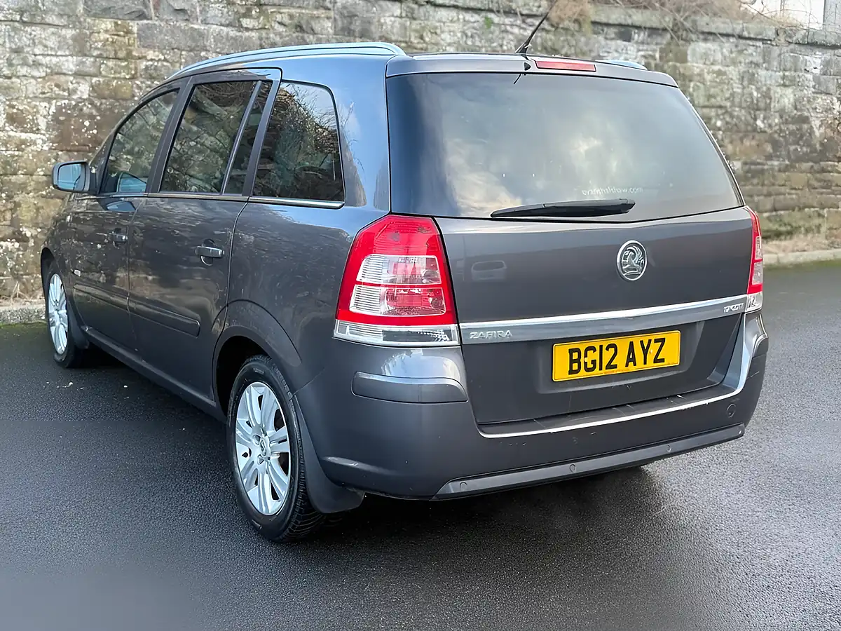 Used 2012 Vauxhall Zafira Design Asteroid Grey - Interior and Exterior details 9