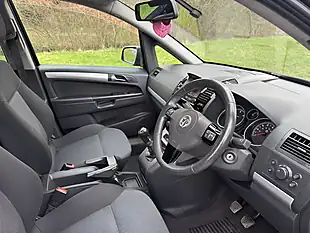 Used 2012 Vauxhall Zafira Design Black - Interior and Exterior details 14
