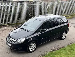 Used 2012 Vauxhall Zafira Design Black - Interior and Exterior details 6