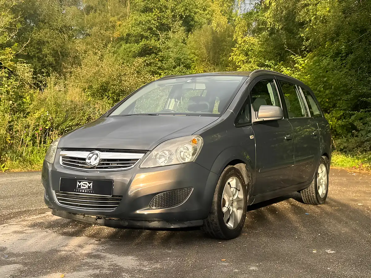 Used 2012 Vauxhall Zafira Exclusiv Grey - Interior and Exterior details 10