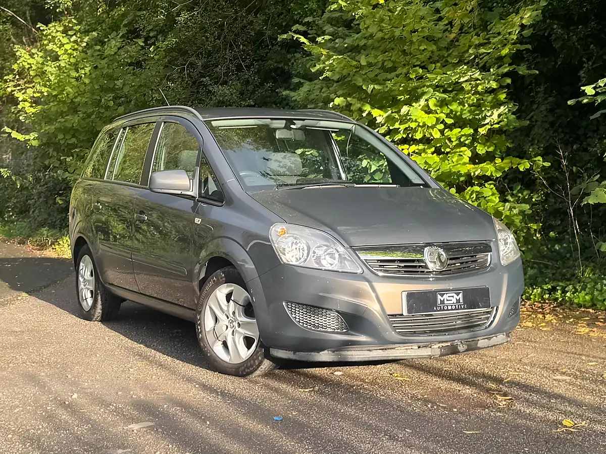 Used 2012 Vauxhall Zafira Exclusiv Grey - Interior and Exterior details 11