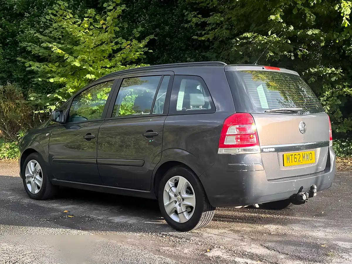 Used 2012 Vauxhall Zafira Exclusiv Grey - Interior and Exterior details 2