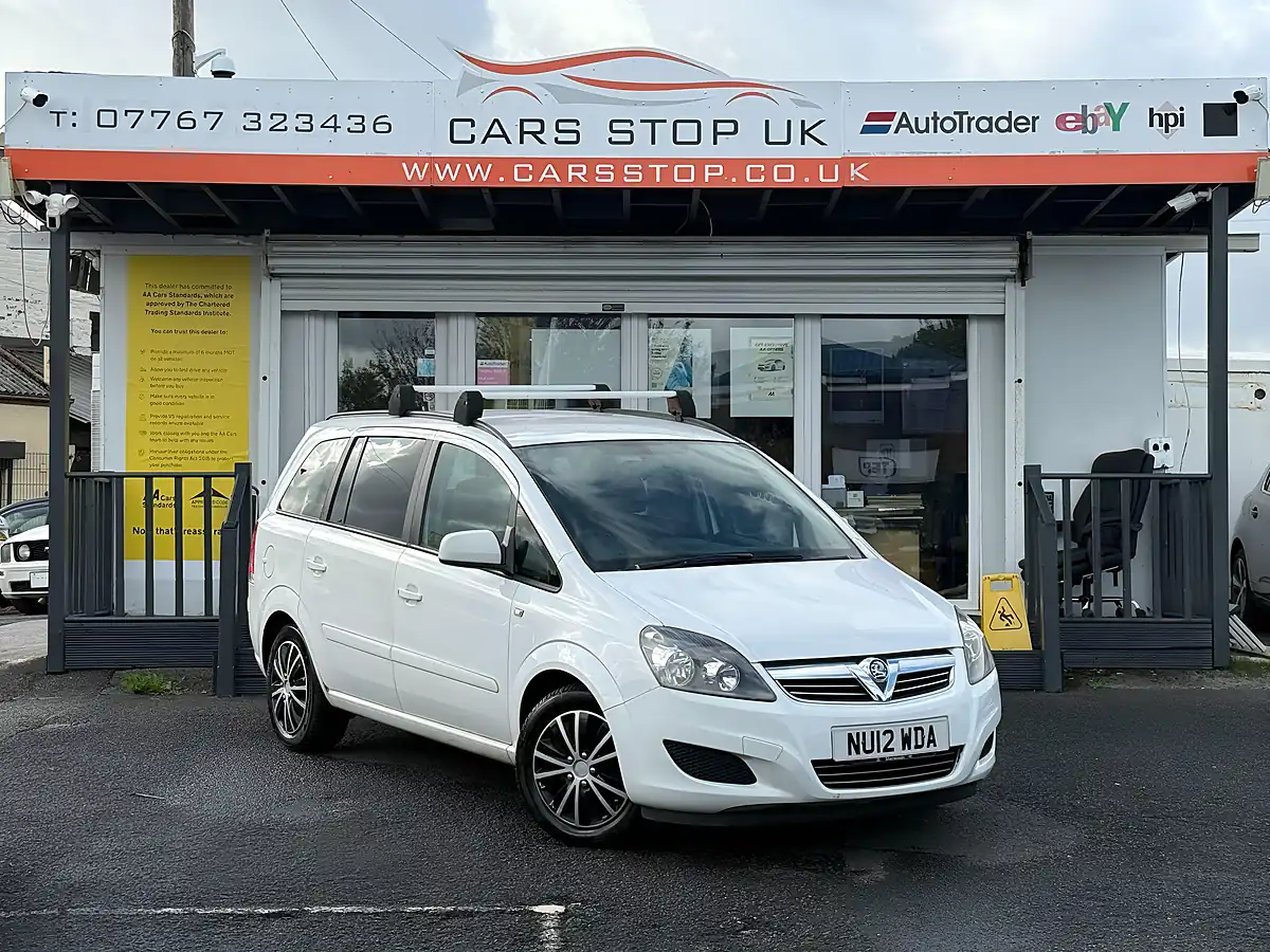 Used 2012 Vauxhall Zafira Exclusiv White - Interior and Exterior details 5