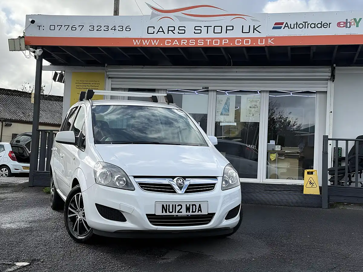 Used 2012 Vauxhall Zafira Exclusiv White - Interior and Exterior details 6