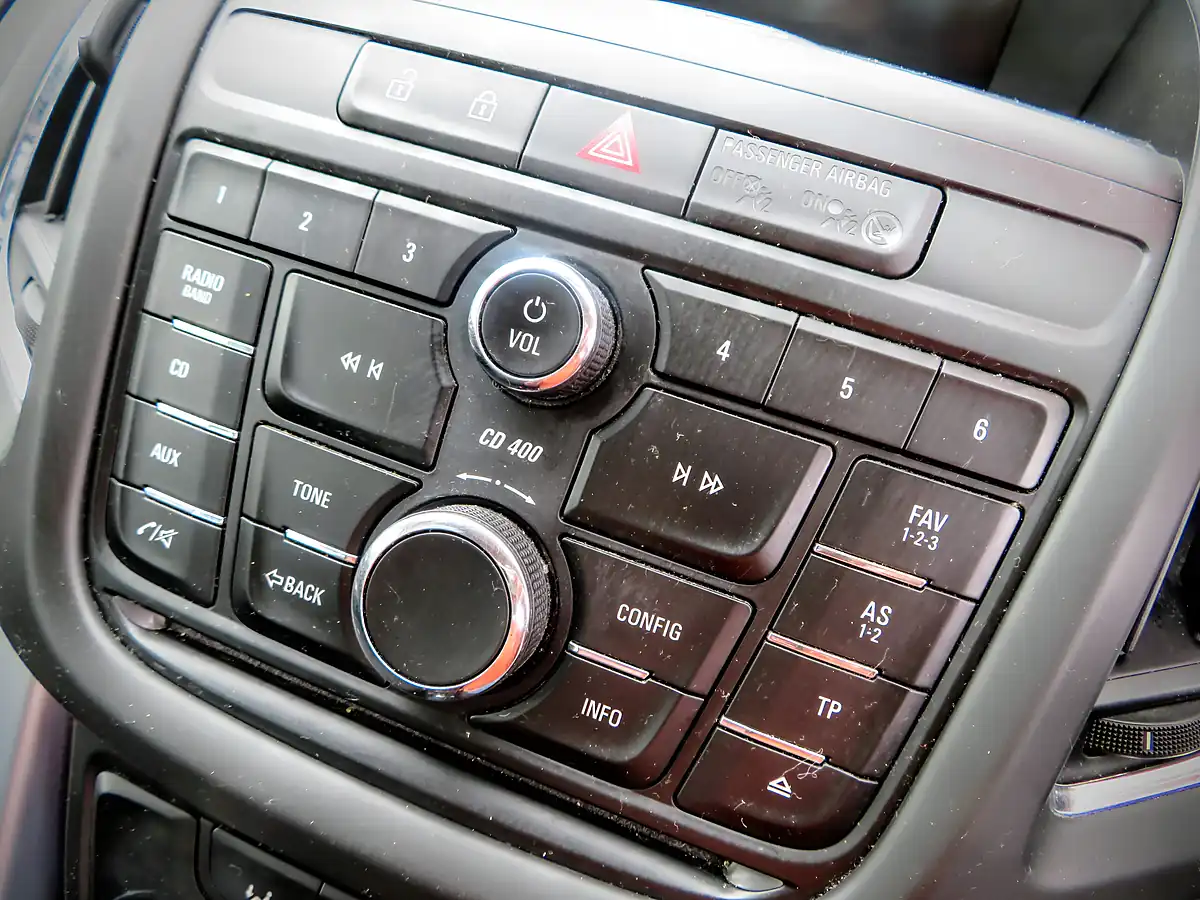 Used 2012 Vauxhall Zafira Tourer Ex Metallic Silver - Interior and Exterior details 16
