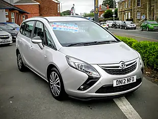 Used 2012 Vauxhall Zafira Tourer Ex Metallic Silver - Interior and Exterior details 8